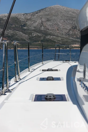 Lagoon 51 - Yacht Charter Sailica