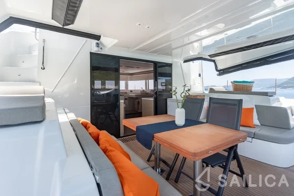 Lagoon 51 - Yacht Charter Sailica