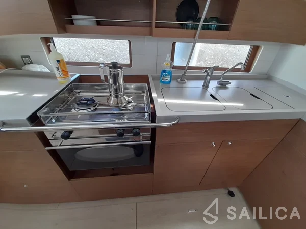 Oceanis 46.1 - Yacht Charter Sailica