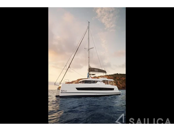 Bali Catspace - Yacht Charter Sailica