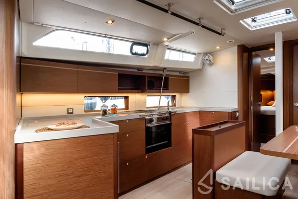 Oceanis 46.1 - Yacht Charter Sailica