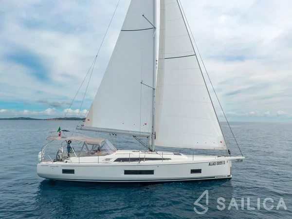 Oceanis 46.1 - Yacht Charter Sailica