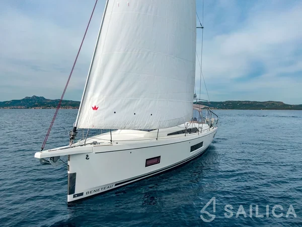 Oceanis 46.1 - Yacht Charter Sailica