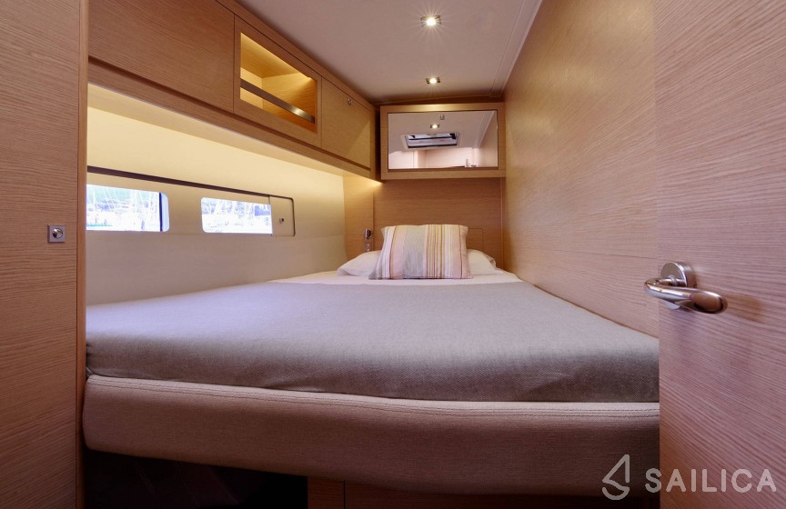 Dufour 530 - Yacht Charter Sailica