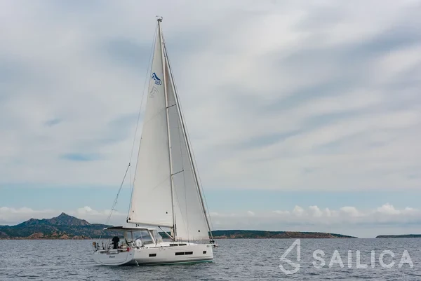 Hanse 460 - Yacht Charter Sailica