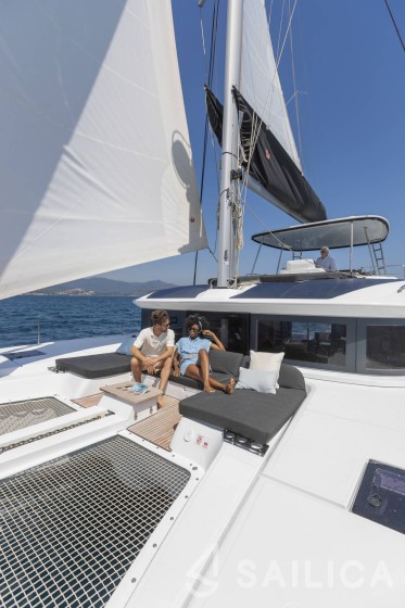 Lagoon 51 - Yacht Charter Sailica