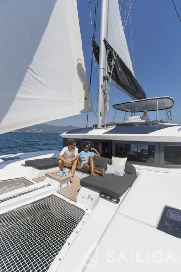 Lagoon 51 - Yacht Charter Sailica