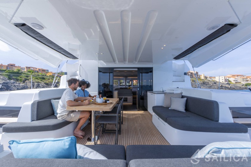 Lagoon 51 - Yacht Charter Sailica