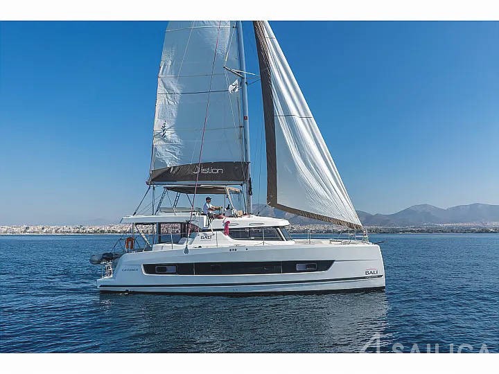 Bali Catspace - Yacht Charter Sailica