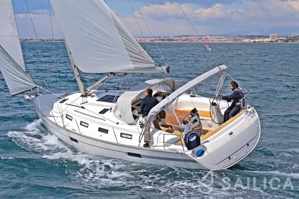 Bavaria 40 Cruiser - Yacht Charter Sailica