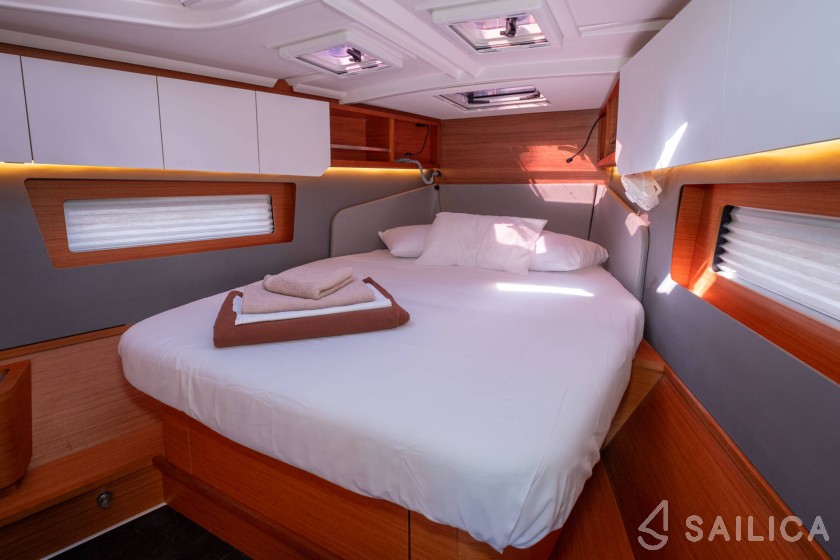 Dufour 41 - Yacht Charter Sailica