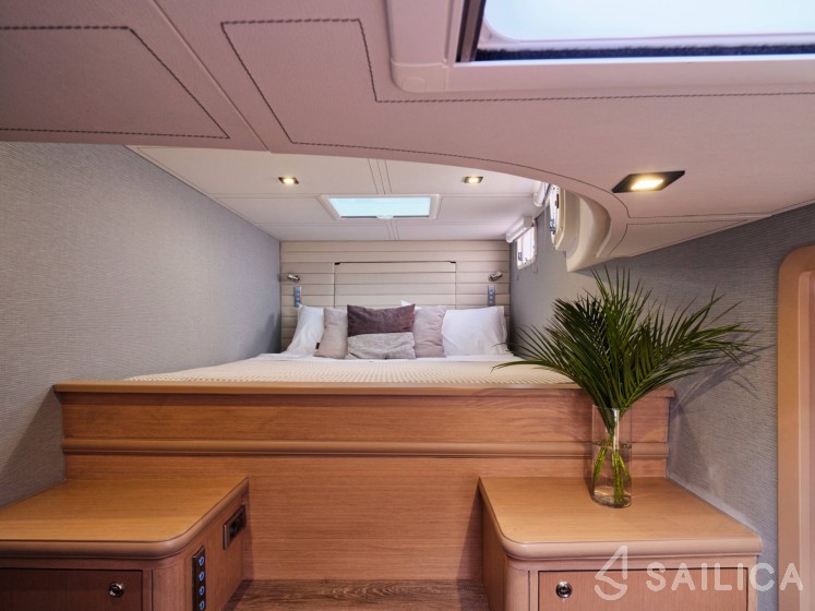 Balance 760F - Yacht Charter Sailica