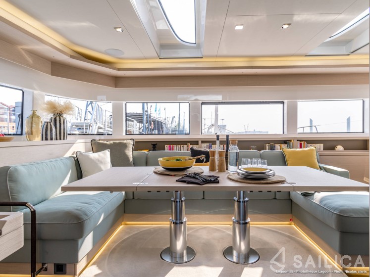 Lagoon 55 - Yacht Charter Sailica