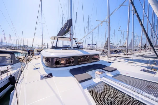 Lagoon 46  - Yacht Charter Sailica