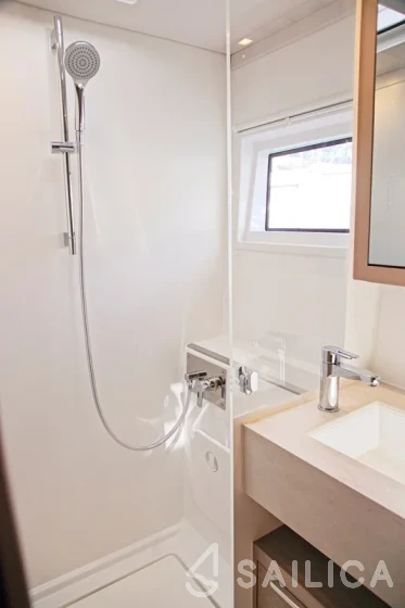 Lagoon 46  - Yacht Charter Sailica