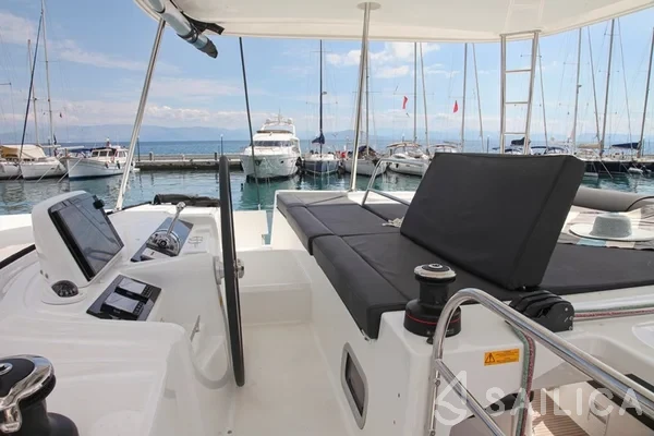 Lagoon 46  - Yacht Charter Sailica