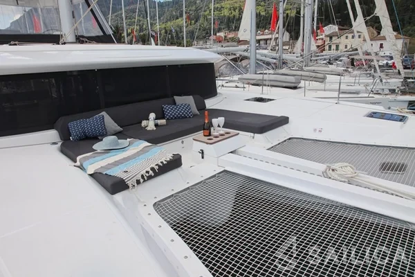 Lagoon 46  - Yacht Charter Sailica