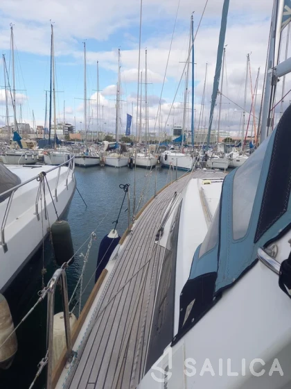 Oceanis 45 - Yacht Charter Sailica