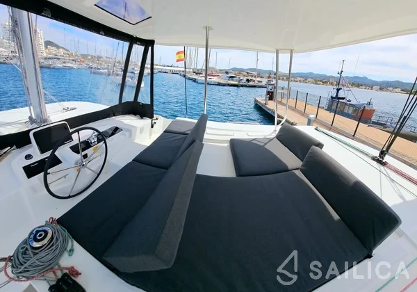 Lagoon 46  - Yacht Charter Sailica