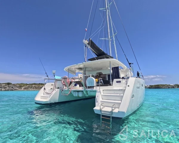Lagoon 450  Flybridge - Yacht Charter Sailica