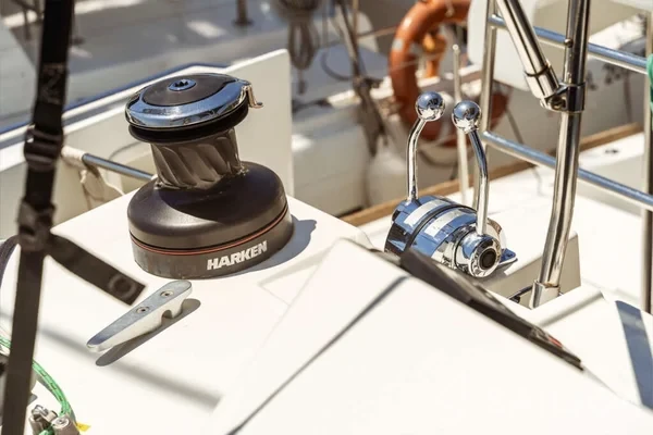 Lagoon 450  Flybridge - Yacht Charter Sailica