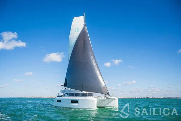 Lagoon 38 - Yacht Charter Sailica