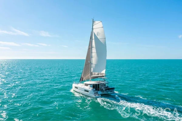 Lagoon 38 - Yacht Charter Sailica