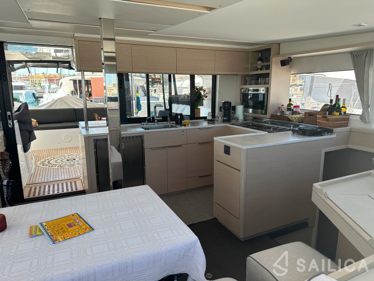 Lagoon 46  - Yacht Charter Sailica