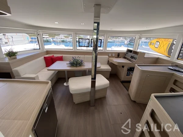 Lagoon 42 - Yacht Charter Sailica