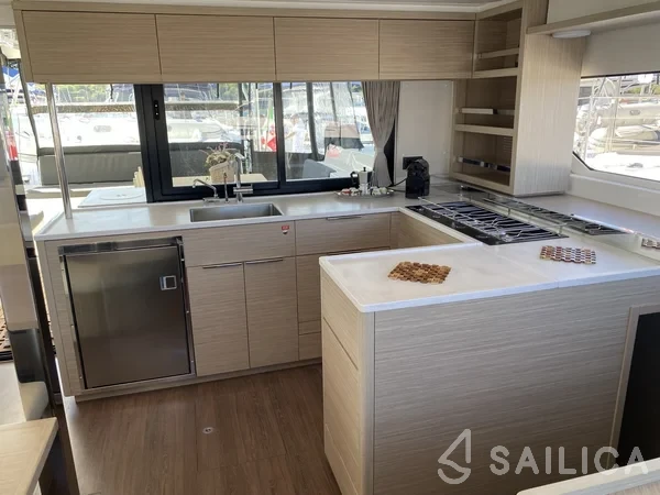 Lagoon 46  - Yacht Charter Sailica