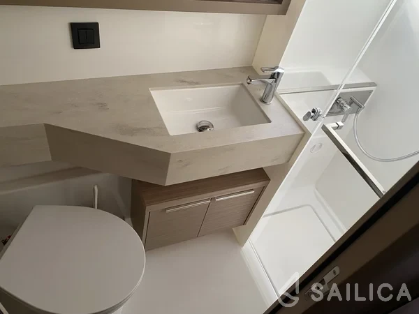 Lagoon 46  - Yacht Charter Sailica