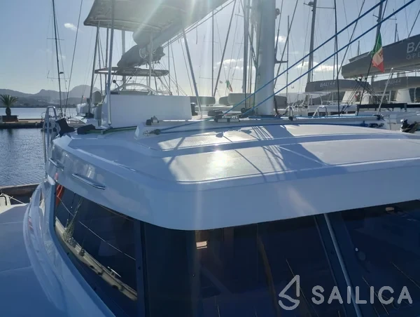 Bali Catspace - Yacht Charter Sailica