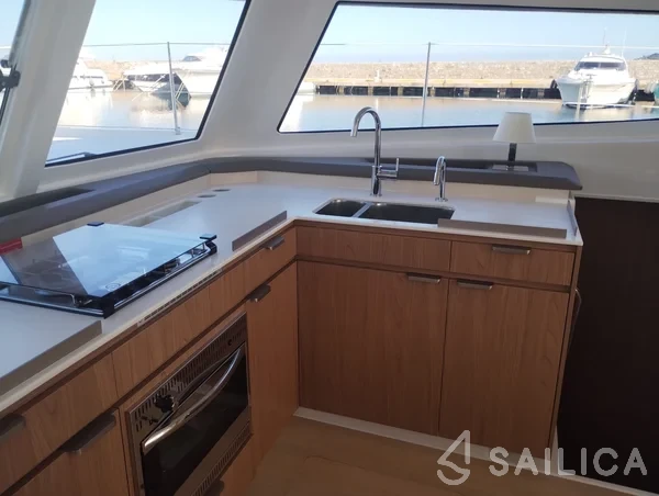 Bali Catspace - Yacht Charter Sailica