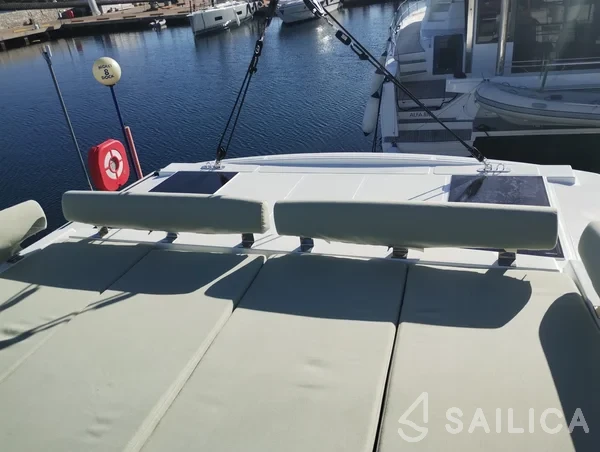 Bali Catspace - Yacht Charter Sailica