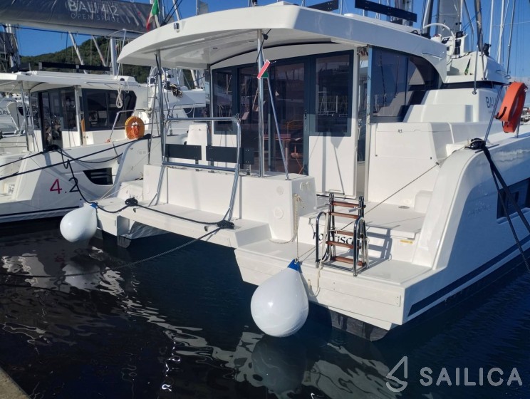 Bali Catspace - Yacht Charter Sailica
