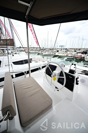 Bali 4.6 - Photo #20 Bali 4.6 - Yacht Charter Sailica