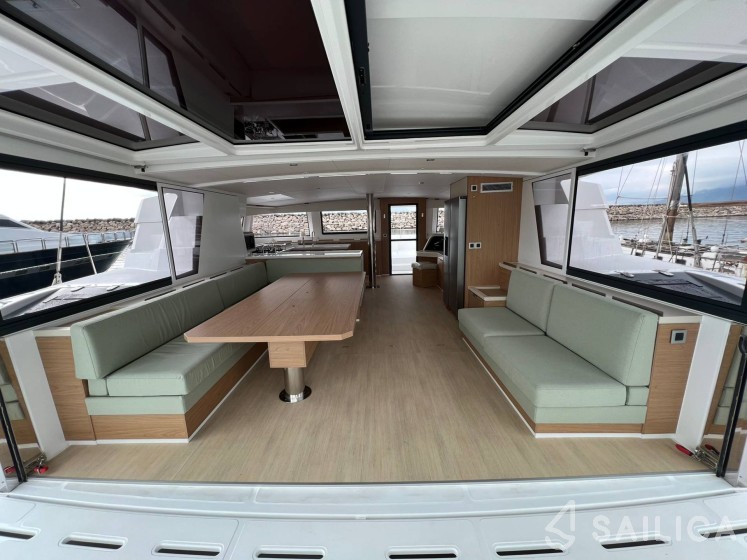Bali 5.4. - Yacht Charter Sailica
