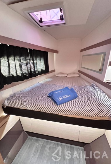 Lucia 40 - Yacht Charter Sailica