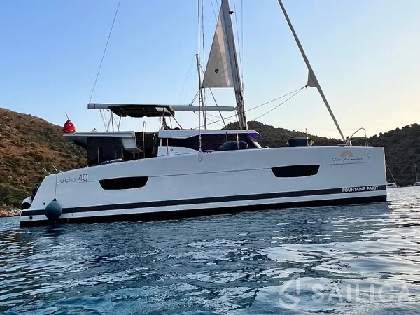 Lucia 40 - Yacht Charter Sailica
