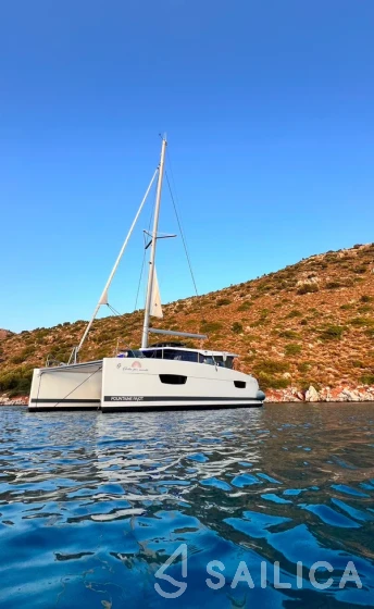 Lucia 40 - Yacht Charter Sailica