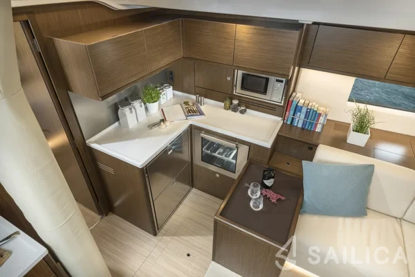 Bavaria C57 - Yacht Charter Sailica