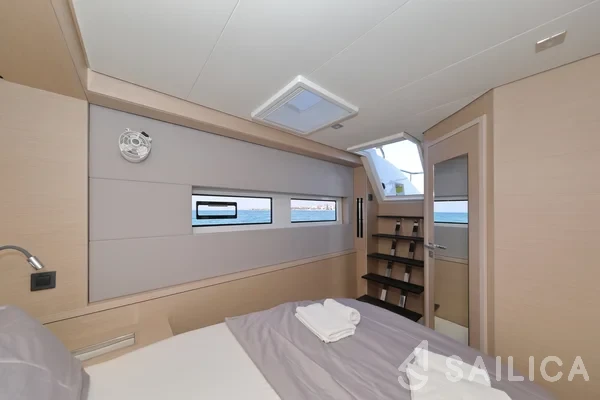 Lagoon 55 - Yacht Charter Sailica