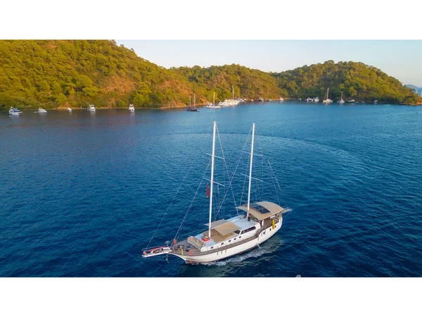 Gulet - Yacht Charter Sailica