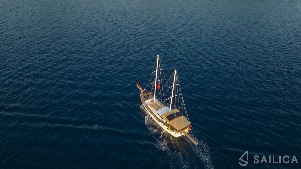 Gulet - Yacht Charter Sailica