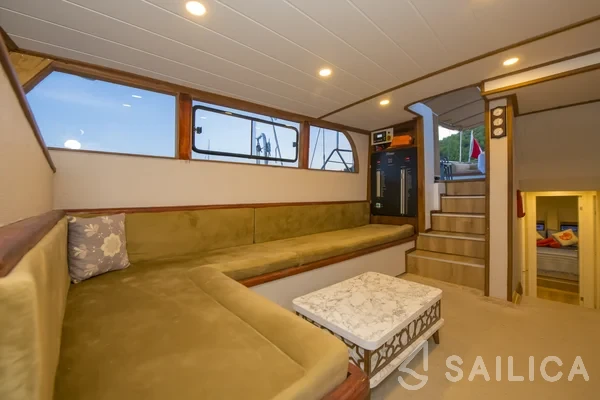 Gulet - Yacht Charter Sailica