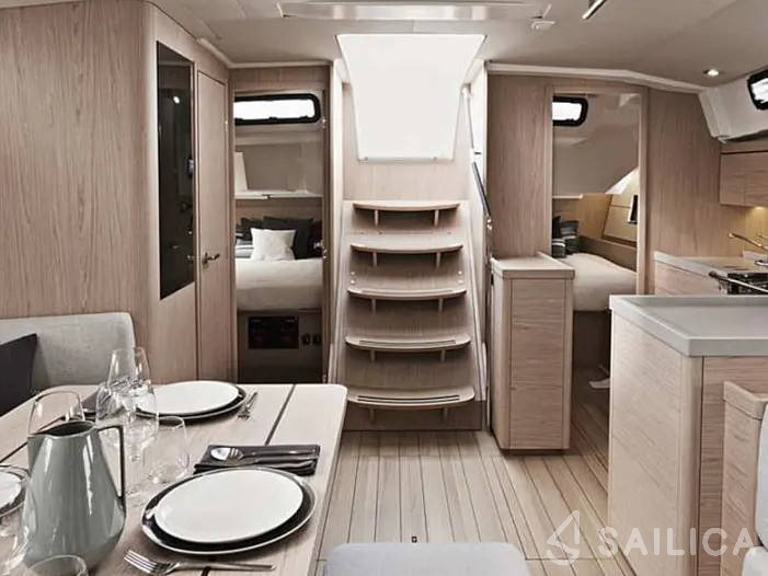 Oceanis 46 - Yacht Charter Sailica