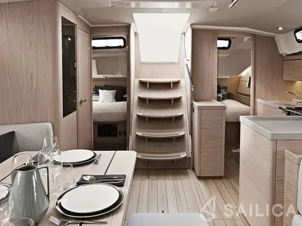Oceanis 46 - Yacht Charter Sailica