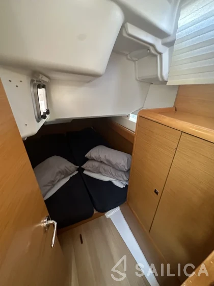 Sun Odyssey 37 - Yacht Charter Sailica