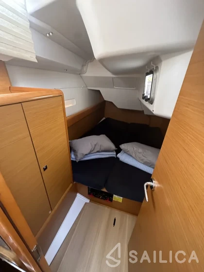 Sun Odyssey 37 - Yacht Charter Sailica