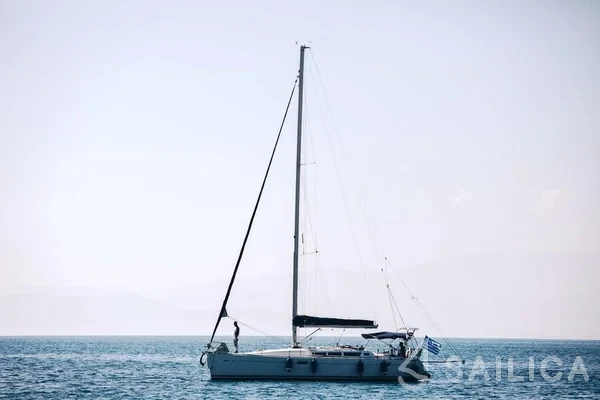 Sun Odyssey 42i - Yacht Charter Sailica